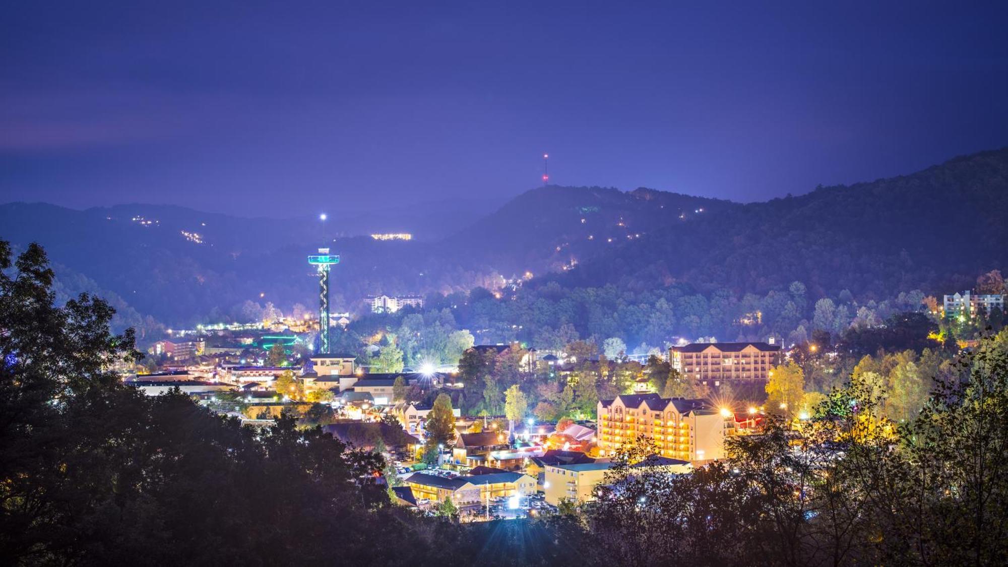 The Tiny Barn, 1089 Free Tickets Each Paid Day, Dollywood And More 세비어빌 외부 사진